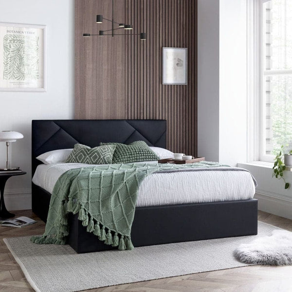 Chicago Black Leather Bed